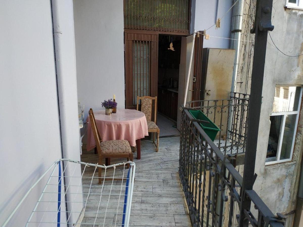 Кімната В Серці Львова Lviv Luaran gambar